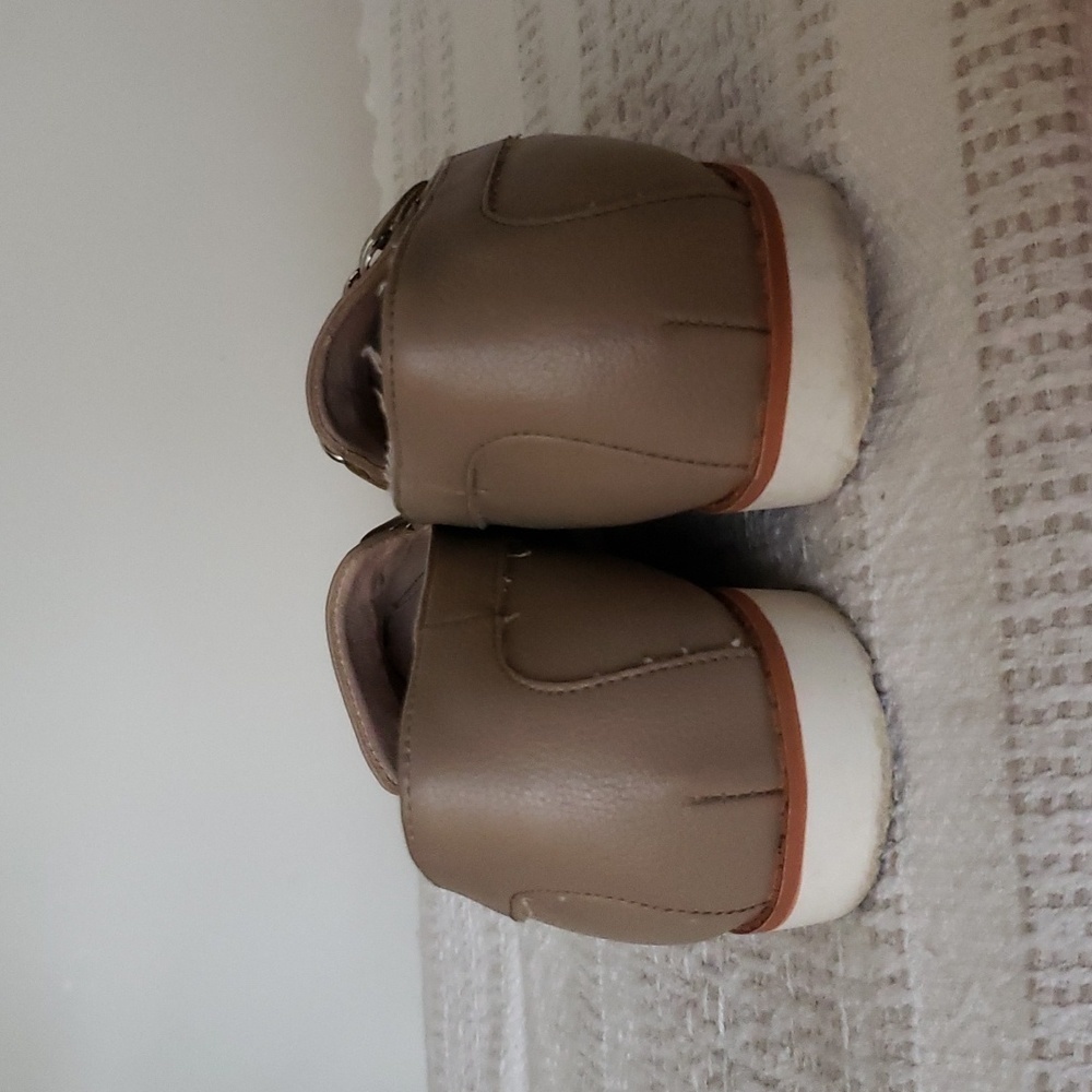 Adrienne Vittadini 'Linus' chain loafer, faux leather, taupe beige, women size 8 - Picture 4 of 8